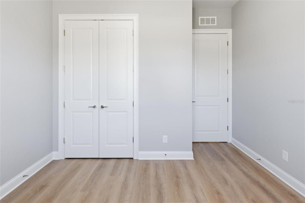 For Sale: $339,000 (4 beds, 3 baths, 1940 Square Feet)