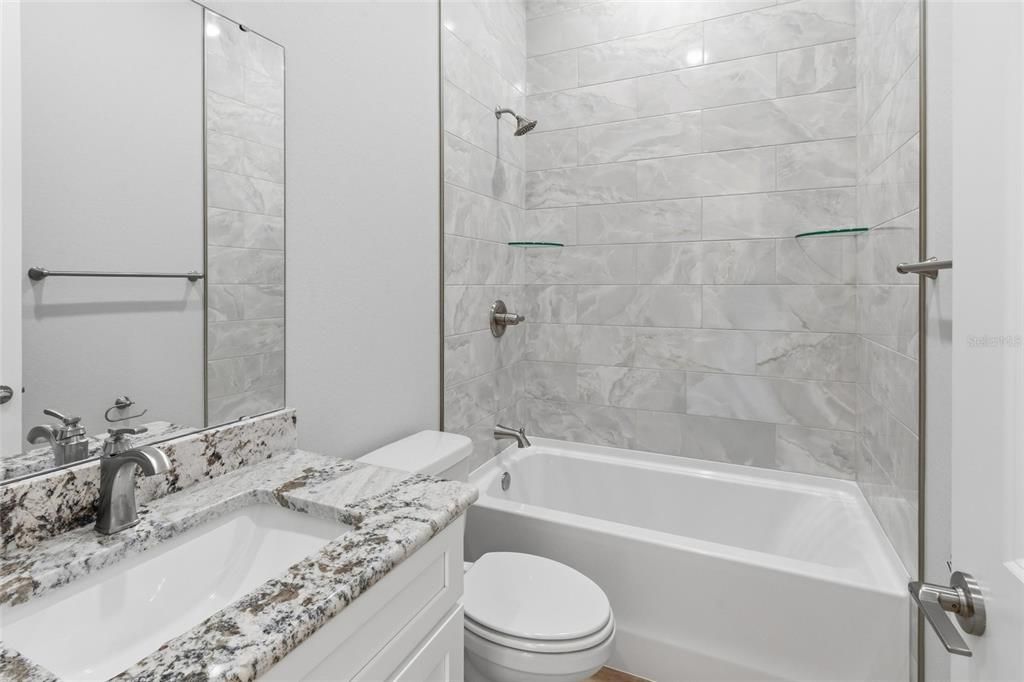 For Sale: $339,000 (4 beds, 3 baths, 1940 Square Feet)