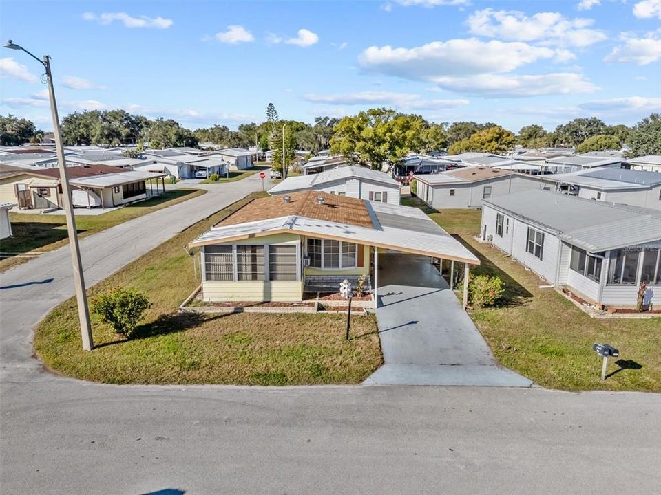 For Sale: $99,000 (2 beds, 2 baths, 782 Square Feet)