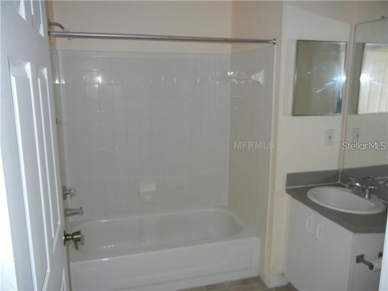 For Rent: $1,600 (1 beds, 1 baths, 671 Square Feet)