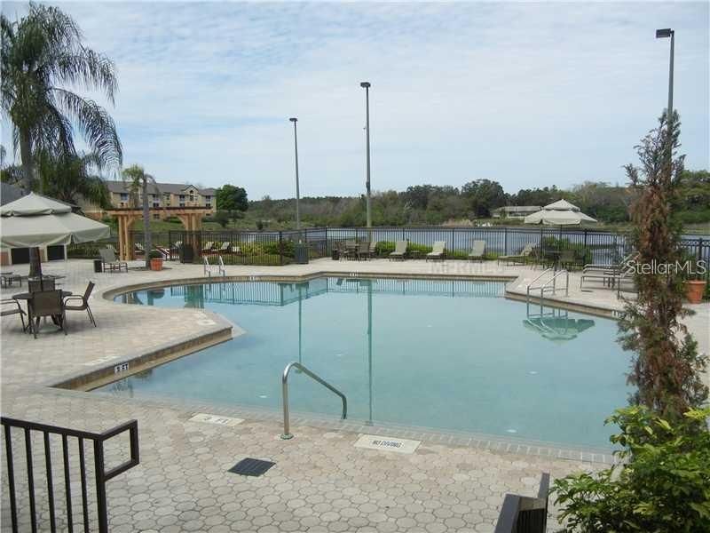 For Rent: $1,600 (1 beds, 1 baths, 671 Square Feet)