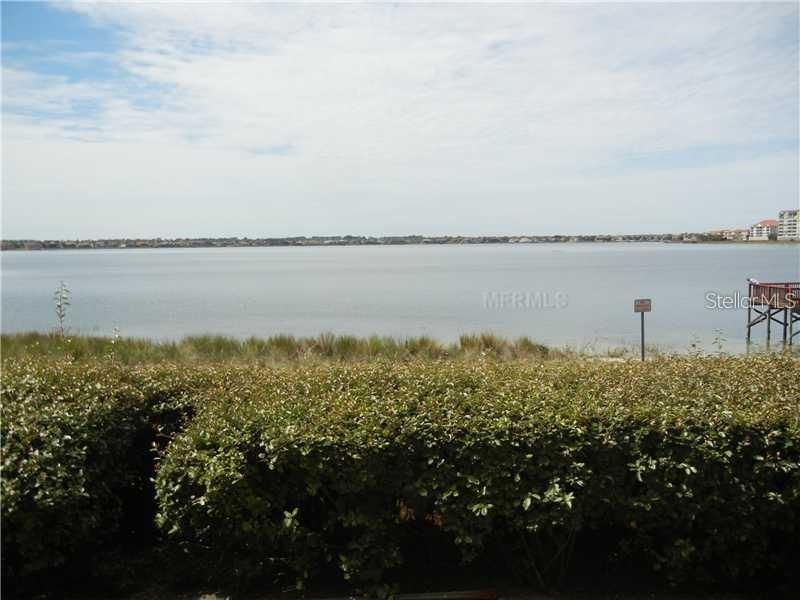 For Rent: $1,600 (1 beds, 1 baths, 671 Square Feet)