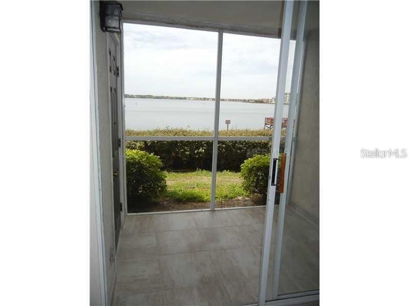 For Rent: $1,600 (1 beds, 1 baths, 671 Square Feet)