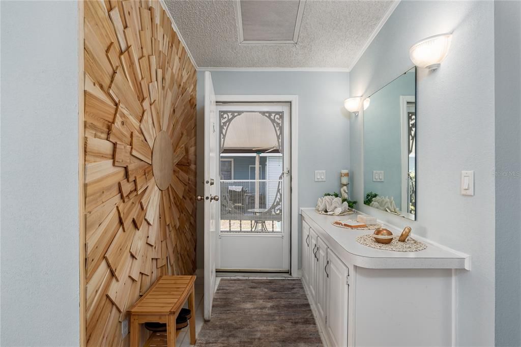 For Sale: $243,000 (2 beds, 2 baths, 1594 Square Feet)