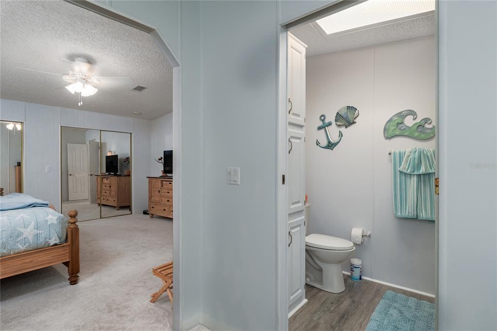 For Sale: $243,000 (2 beds, 2 baths, 1594 Square Feet)