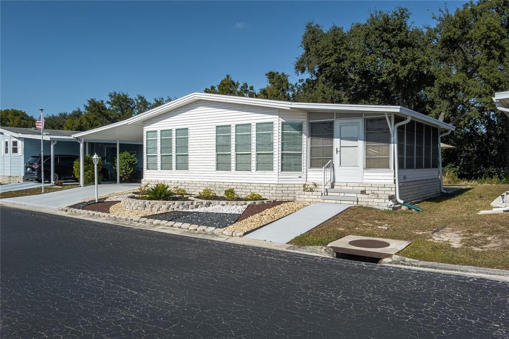 For Sale: $243,000 (2 beds, 2 baths, 1594 Square Feet)