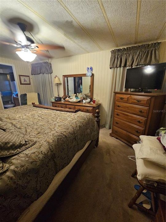 For Sale: $303,000 (2 beds, 2 baths, 1508 Square Feet)