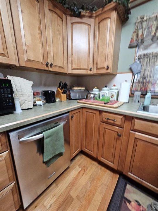 For Sale: $303,000 (2 beds, 2 baths, 1508 Square Feet)