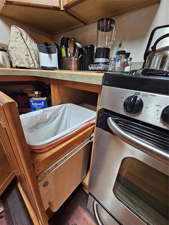 For Sale: $303,000 (2 beds, 2 baths, 1508 Square Feet)