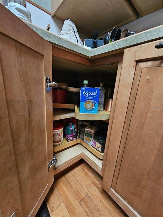 For Sale: $303,000 (2 beds, 2 baths, 1508 Square Feet)