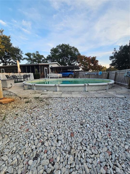 For Sale: $303,000 (2 beds, 2 baths, 1508 Square Feet)