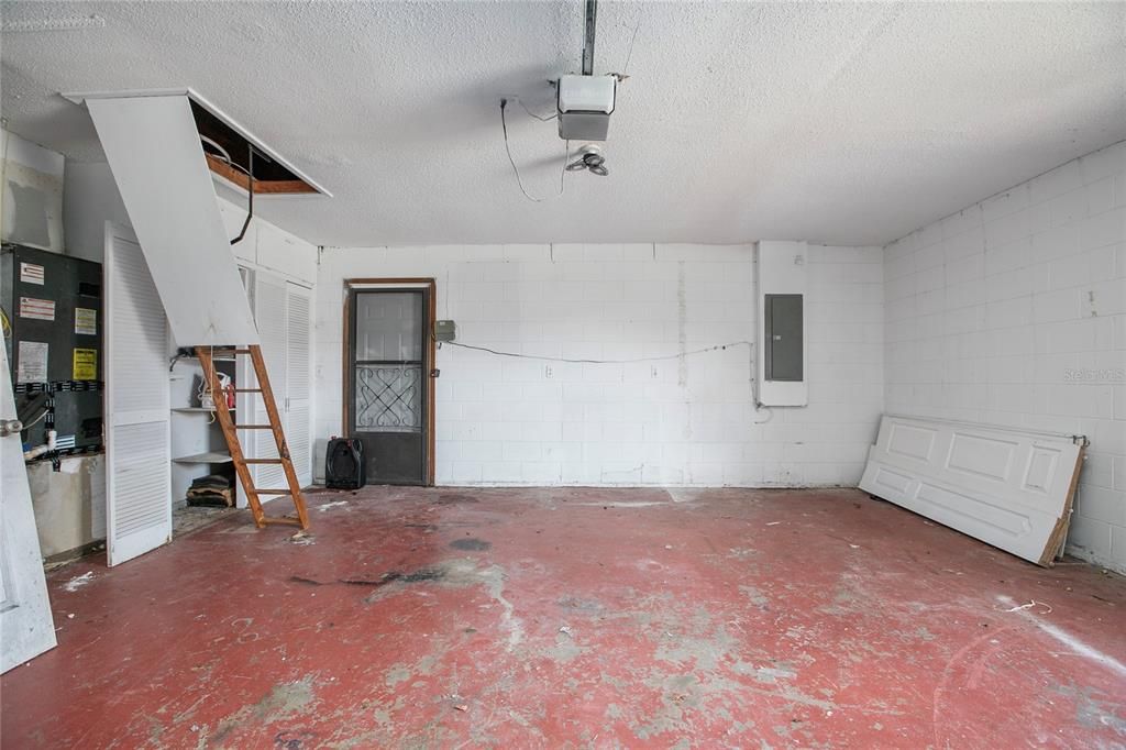 For Sale: $249,000 (3 beds, 2 baths, 1378 Square Feet)