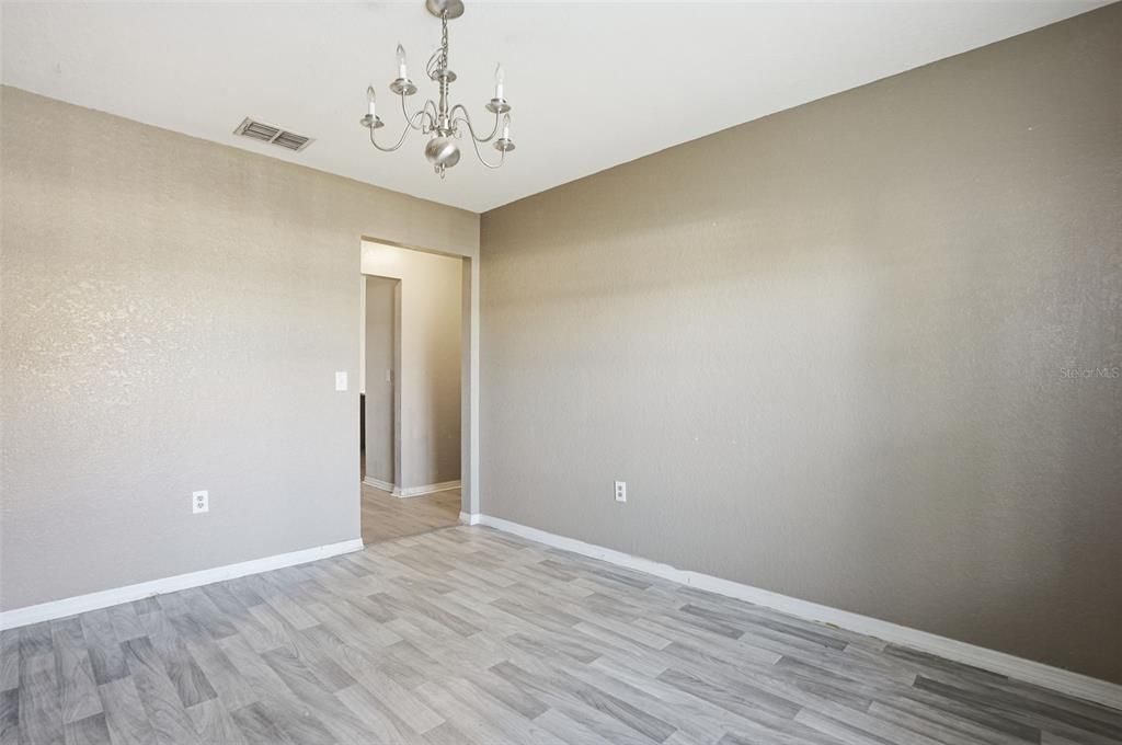 For Sale: $334,900 (4 beds, 2 baths, 2546 Square Feet)