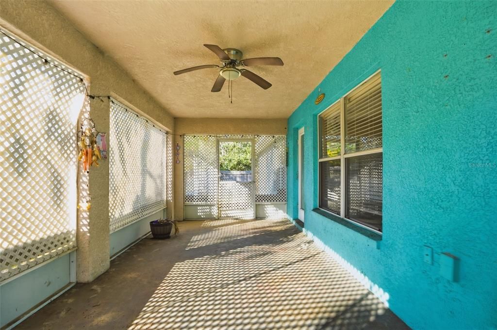 For Sale: $334,900 (4 beds, 2 baths, 2546 Square Feet)