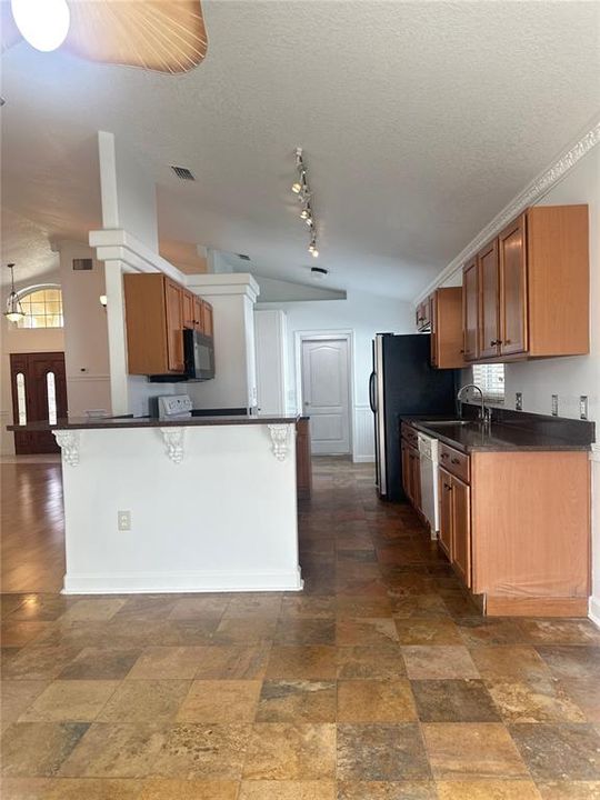 En Renta: $2,200 (3 camas, 2 baños, 1559 Pies cuadrados)