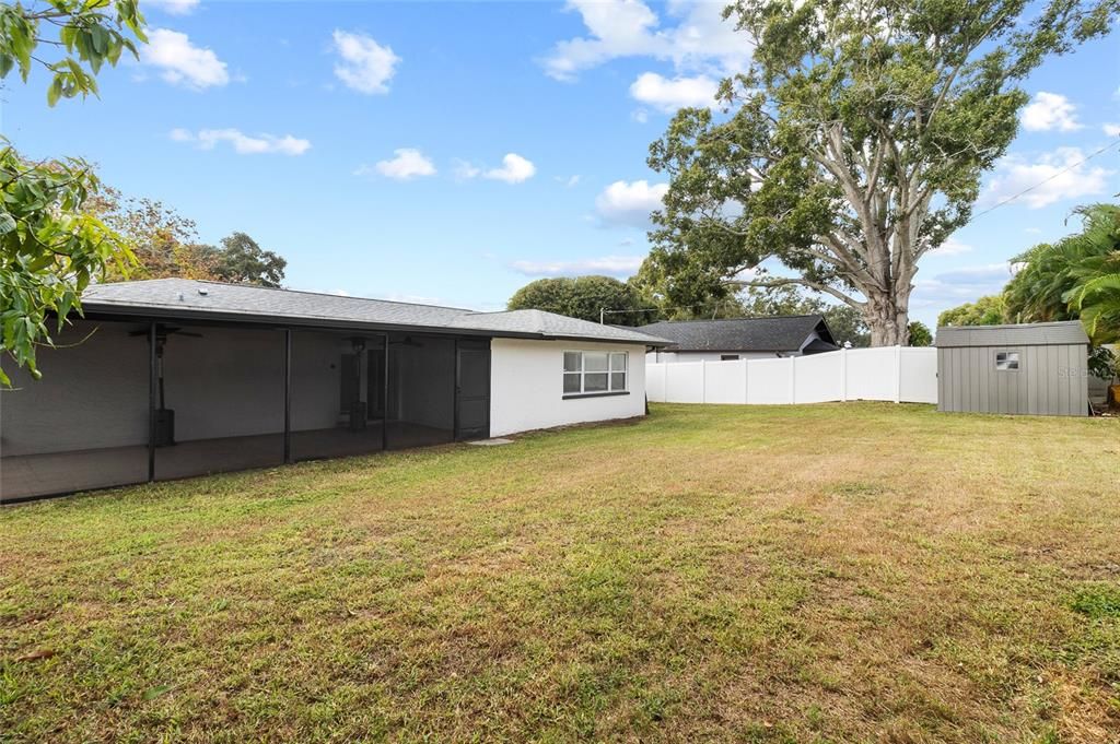 出租: $3,000 (3 贝兹, 2 浴室, 1300 平方英尺)