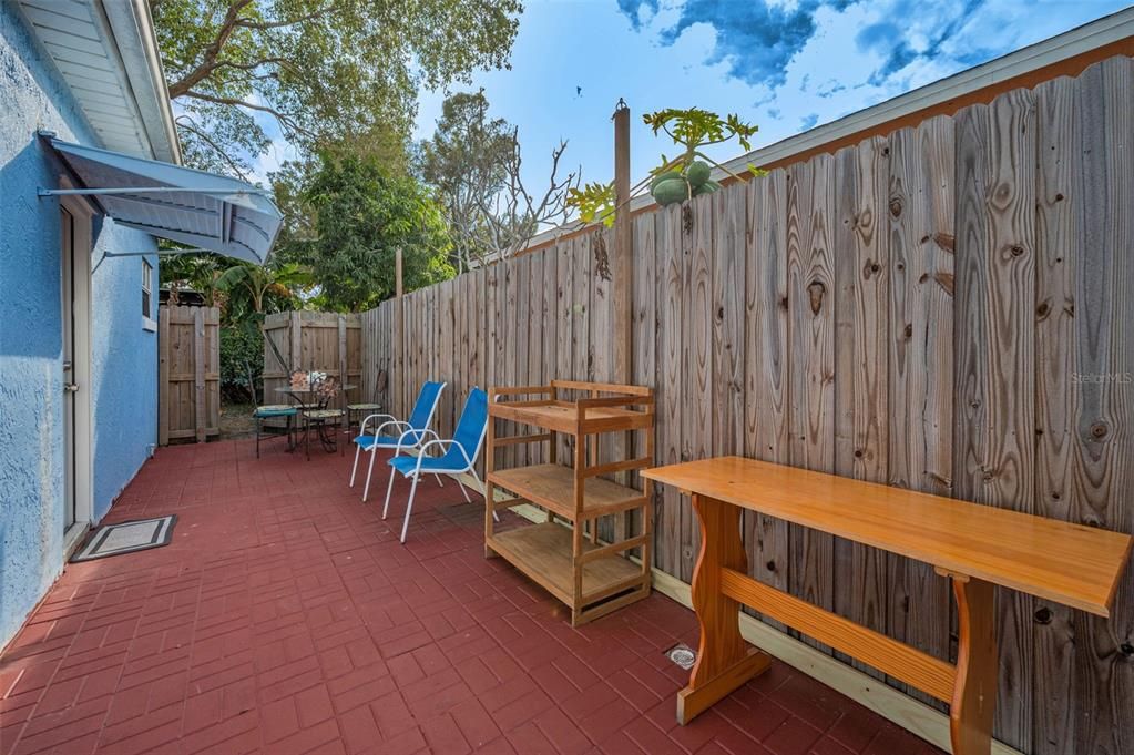 En Venta: $259,000 (2 camas, 2 baños, 1200 Pies cuadrados)