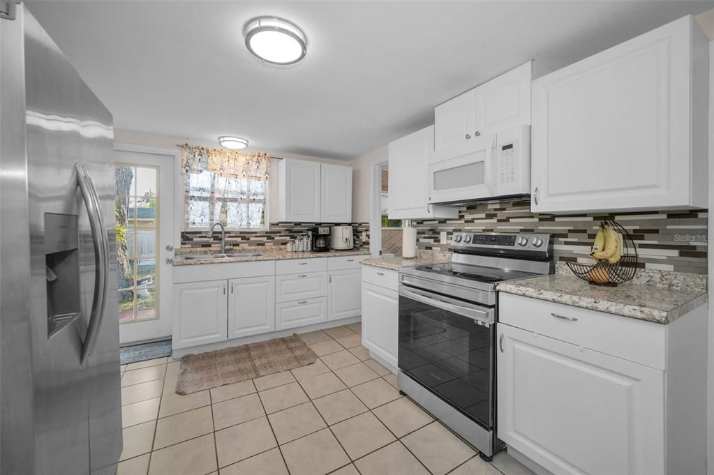 En Venta: $259,000 (2 camas, 2 baños, 1200 Pies cuadrados)