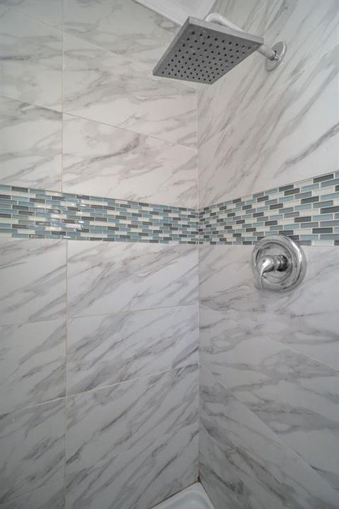 En Venta: $259,000 (2 camas, 2 baños, 1200 Pies cuadrados)