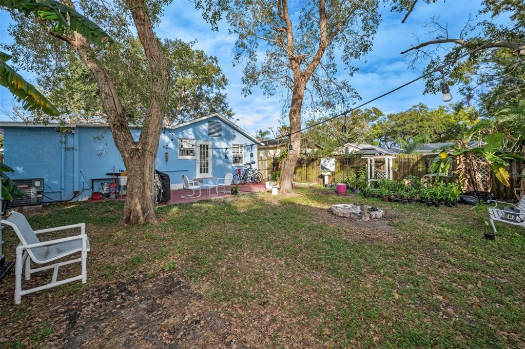 En Venta: $259,000 (2 camas, 2 baños, 1200 Pies cuadrados)