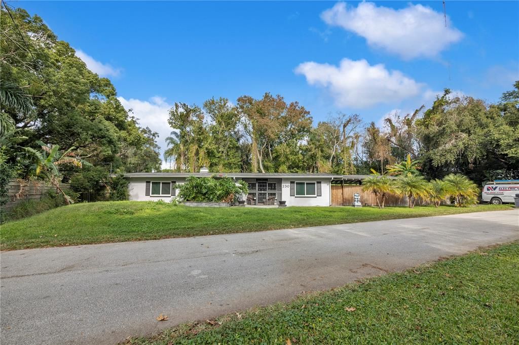 For Sale: $455,000 (2 beds, 1 baths, 1531 Square Feet)