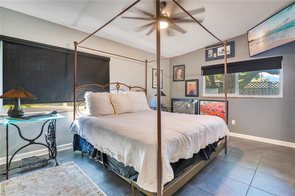 For Sale: $455,000 (2 beds, 1 baths, 1531 Square Feet)