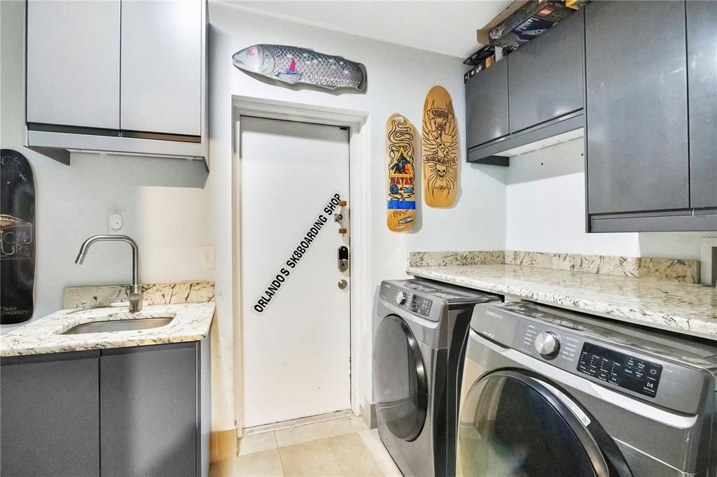 For Sale: $455,000 (2 beds, 1 baths, 1531 Square Feet)