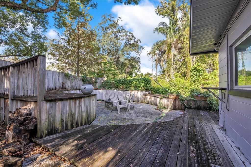 For Sale: $455,000 (2 beds, 1 baths, 1531 Square Feet)