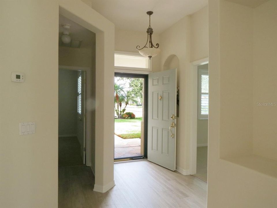 For Sale: $510,000 (2 beds, 2 baths, 1345 Square Feet)