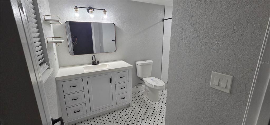 For Sale: $255,000 (3 beds, 2 baths, 1702 Square Feet)