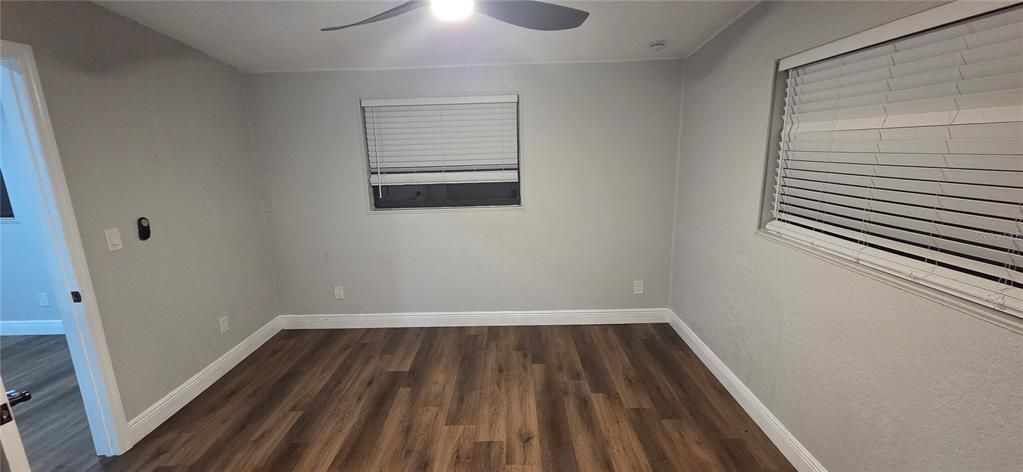 For Sale: $255,000 (3 beds, 2 baths, 1702 Square Feet)