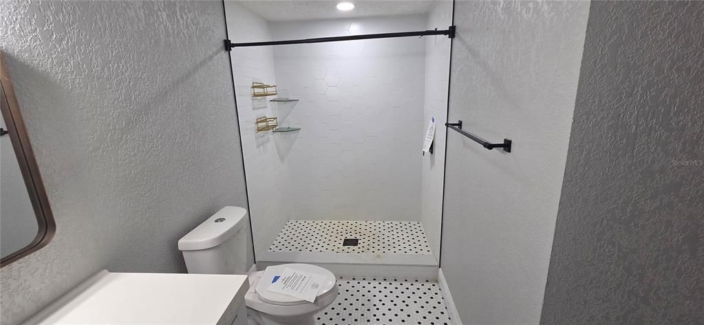 For Sale: $255,000 (3 beds, 2 baths, 1702 Square Feet)