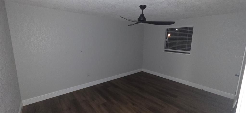 For Sale: $255,000 (3 beds, 2 baths, 1702 Square Feet)