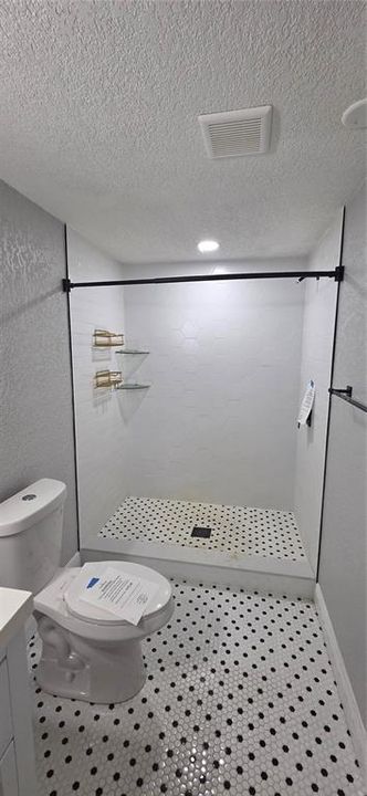 For Sale: $255,000 (3 beds, 2 baths, 1702 Square Feet)