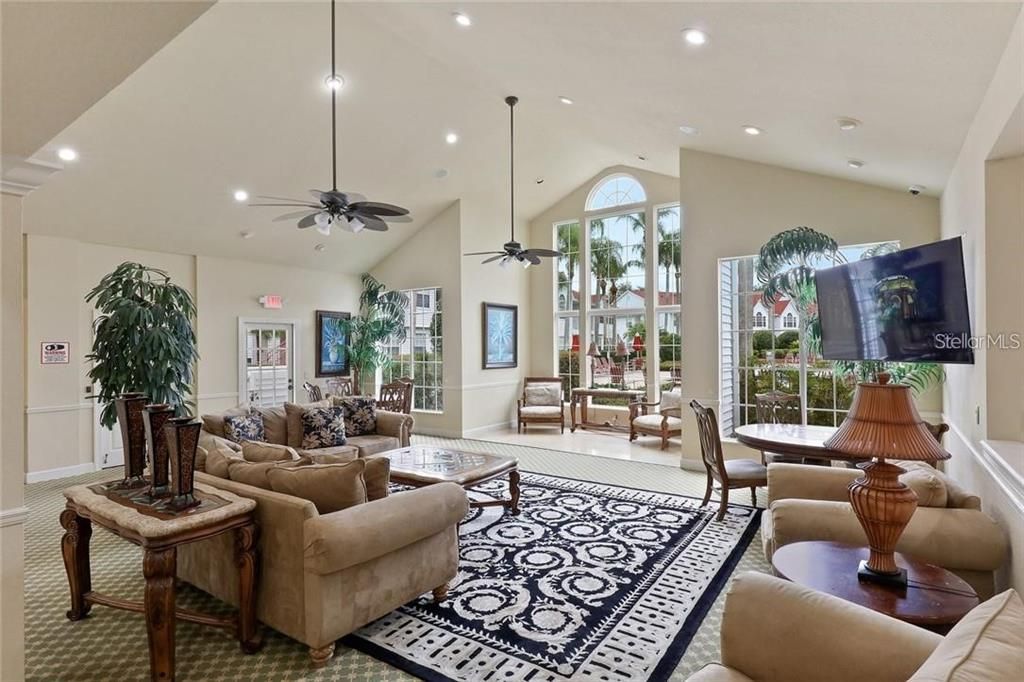 出租: $1,395 (1 贝兹, 1 浴室, 754 平方英尺)