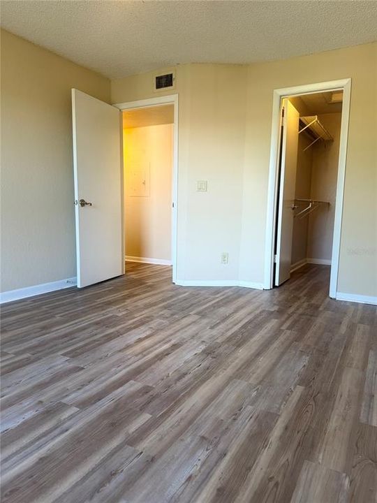 出租: $1,395 (1 贝兹, 1 浴室, 754 平方英尺)