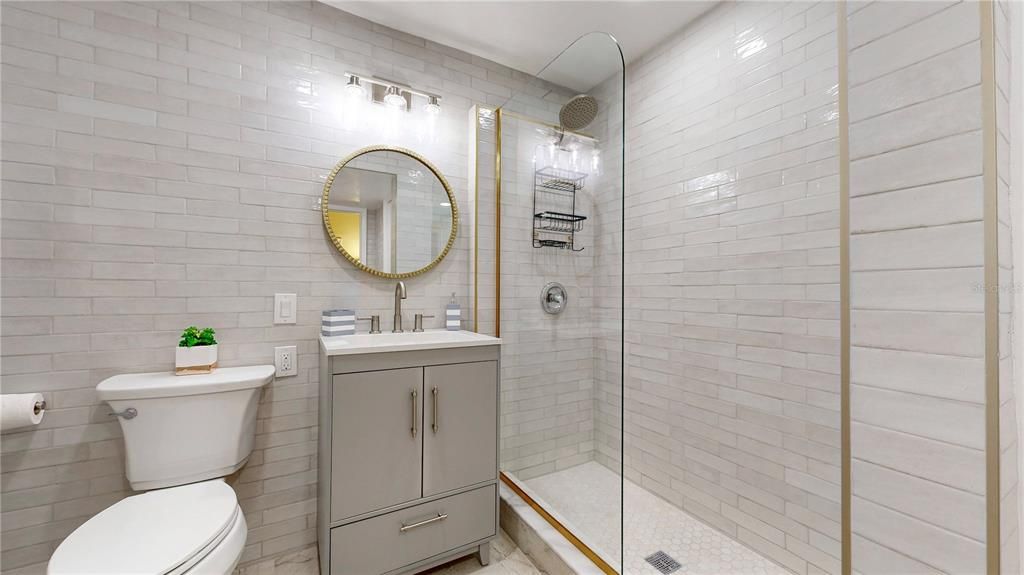 На продажу: $248,000 (1 спален, 1 ванн, 750 Квадратных фут)