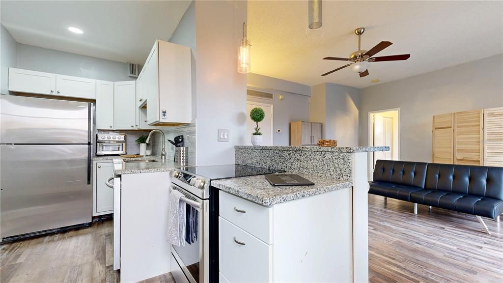 На продажу: $248,000 (1 спален, 1 ванн, 750 Квадратных фут)