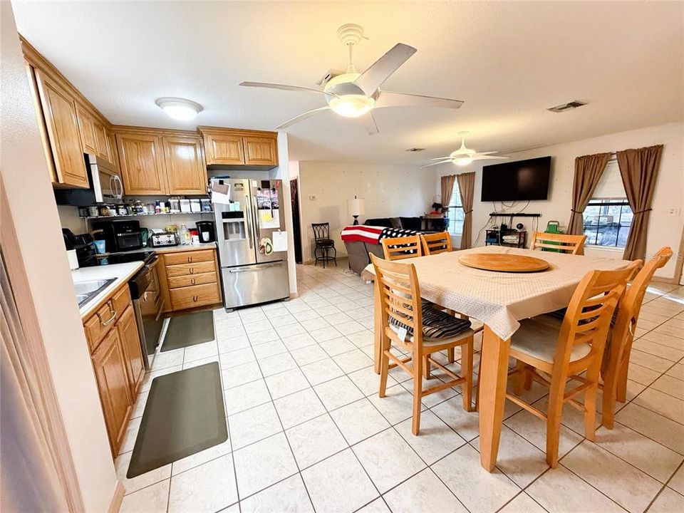 En Venta: $410,000 (3 camas, 1 baños, 1593 Pies cuadrados)