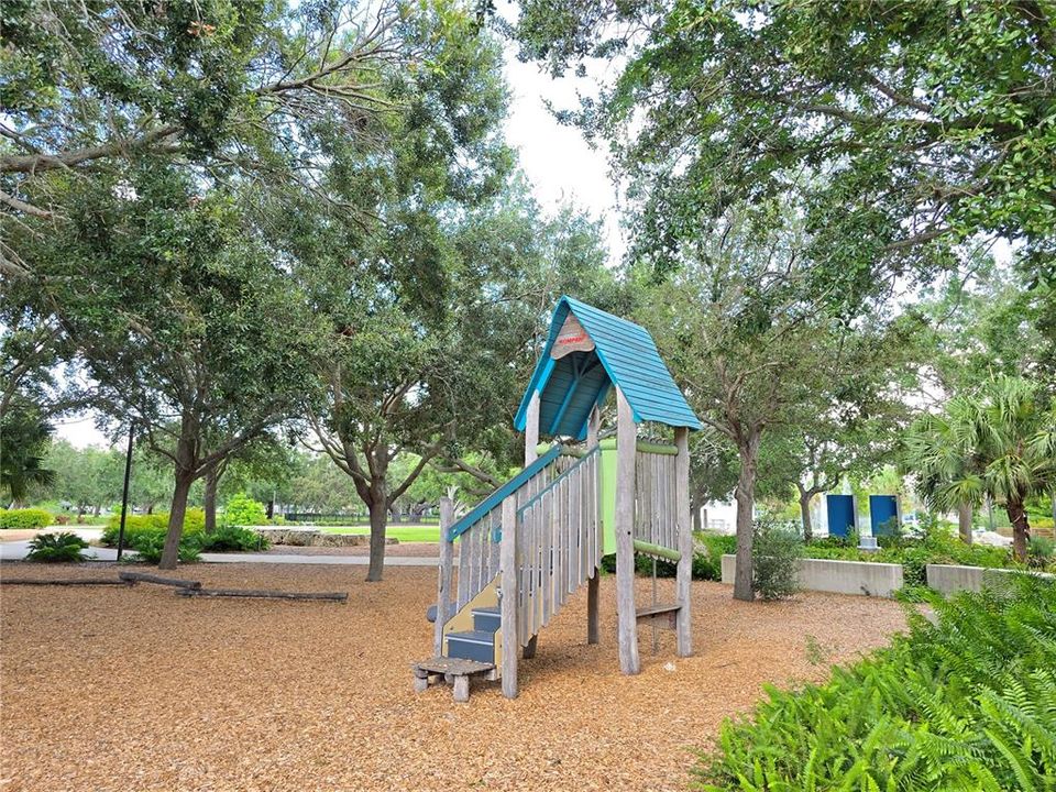 For Sale: $649,000 (3 beds, 3 baths, 2192 Square Feet)