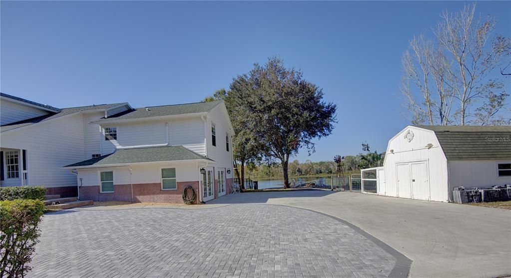 For Sale: $624,000 (4 beds, 3 baths, 2567 Square Feet)