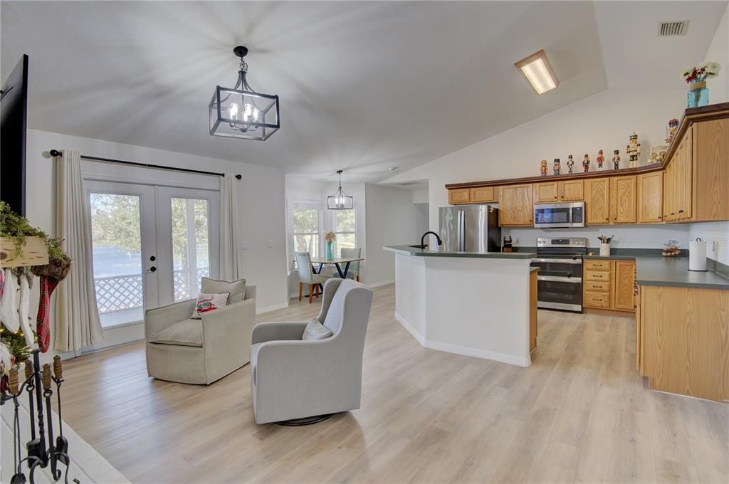 For Sale: $624,000 (4 beds, 3 baths, 2567 Square Feet)