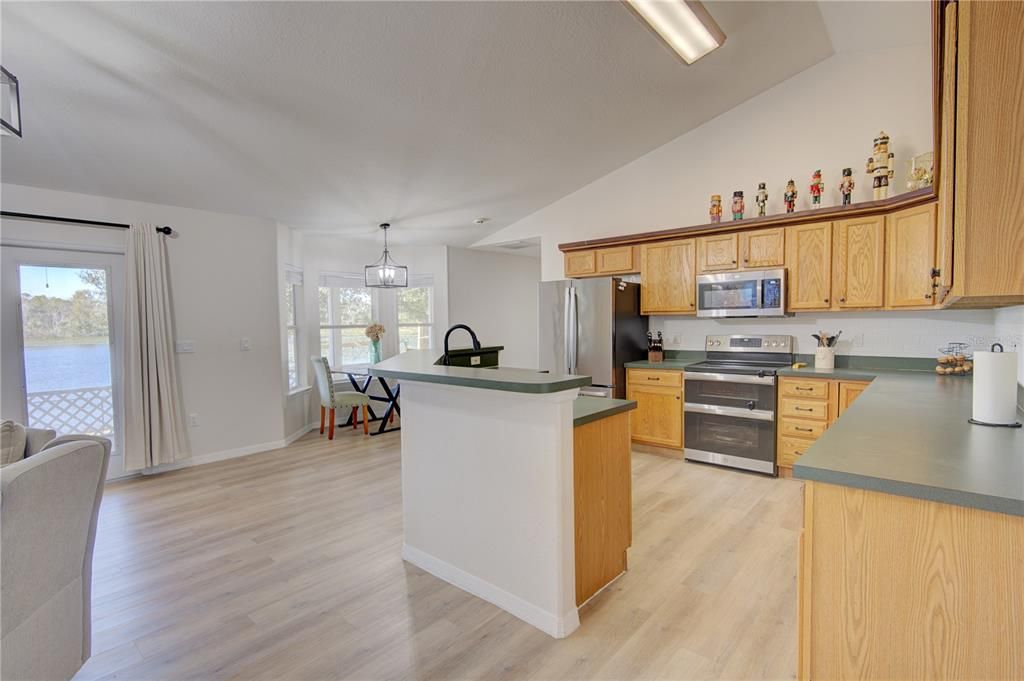 For Sale: $624,000 (4 beds, 3 baths, 2567 Square Feet)