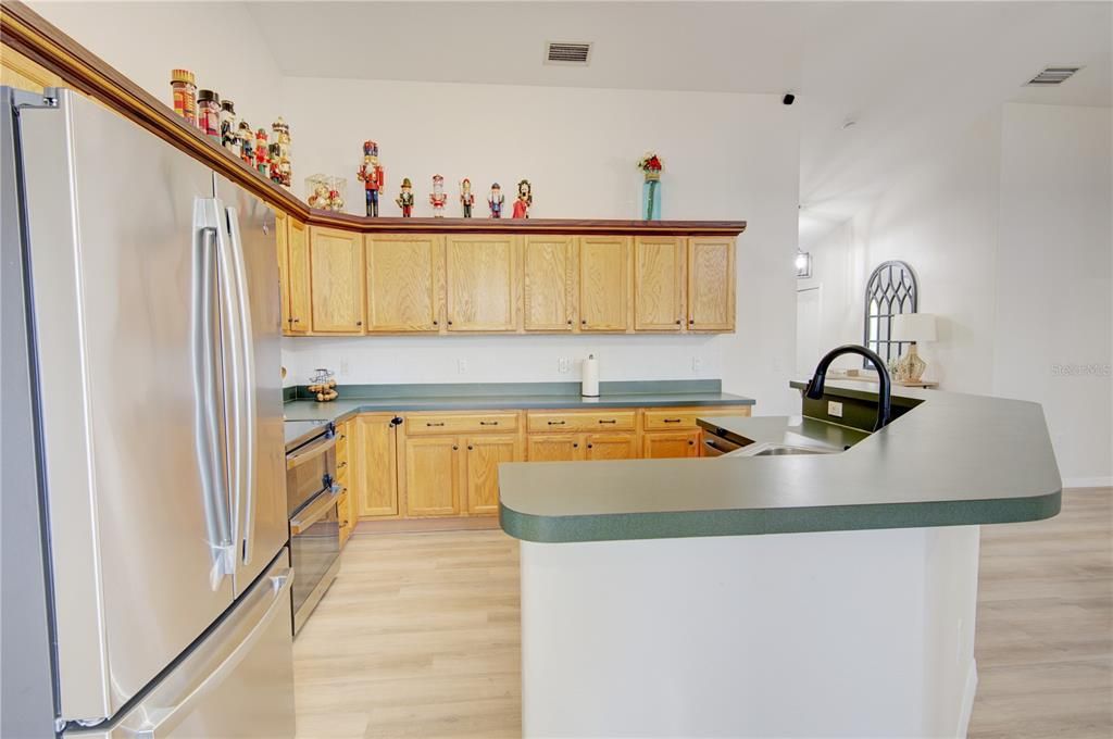 For Sale: $624,000 (4 beds, 3 baths, 2567 Square Feet)