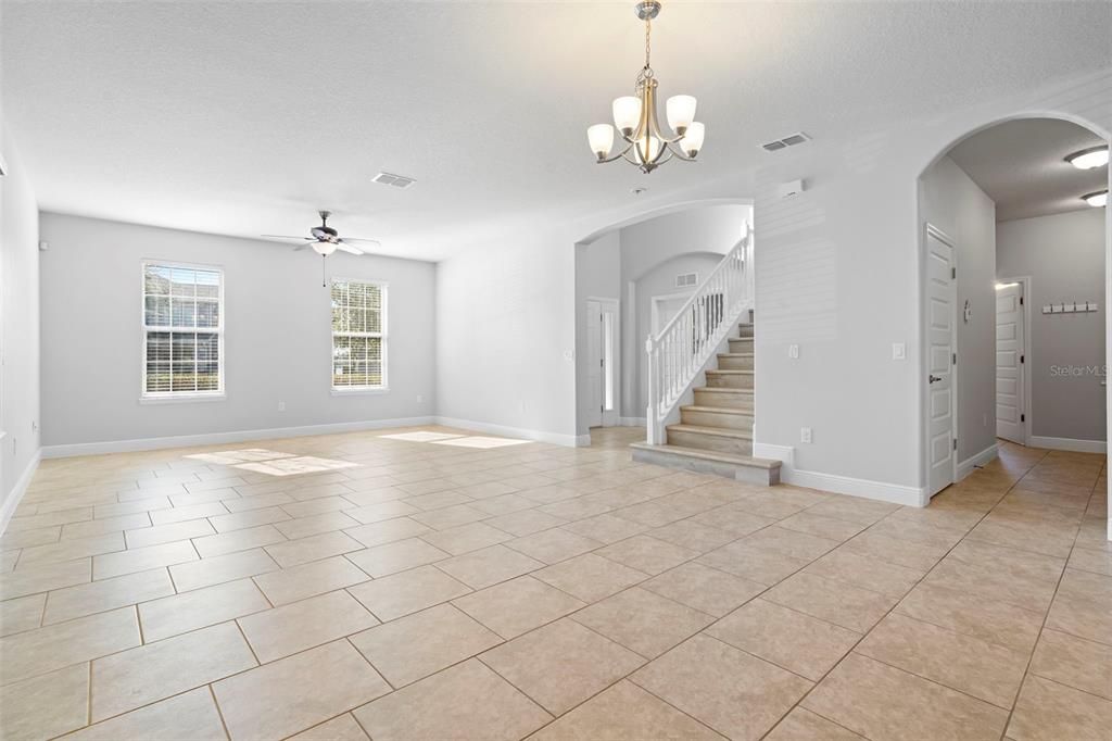 На продажу: $599,000 (4 спален, 3 ванн, 2696 Квадратных фут)