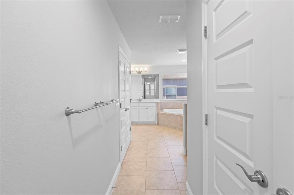 На продажу: $599,000 (4 спален, 3 ванн, 2696 Квадратных фут)