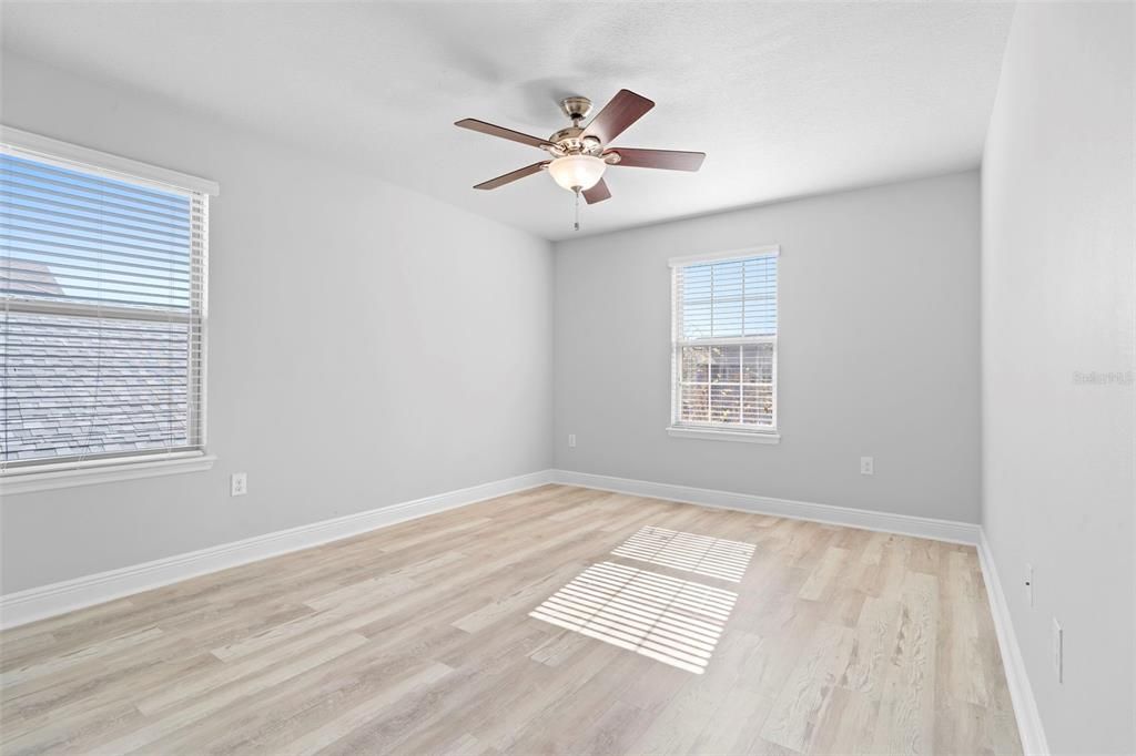 На продажу: $599,000 (4 спален, 3 ванн, 2696 Квадратных фут)