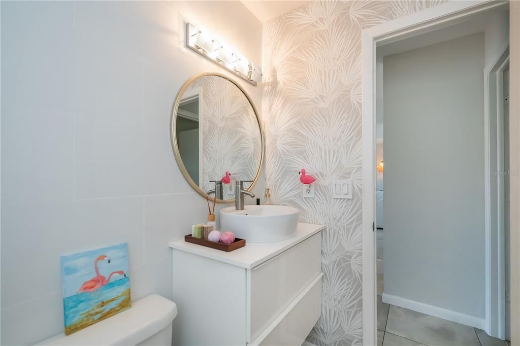 For Sale: $379,000 (2 beds, 2 baths, 1147 Square Feet)