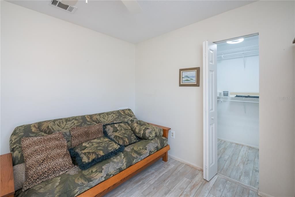 For Sale: $379,000 (2 beds, 2 baths, 1147 Square Feet)