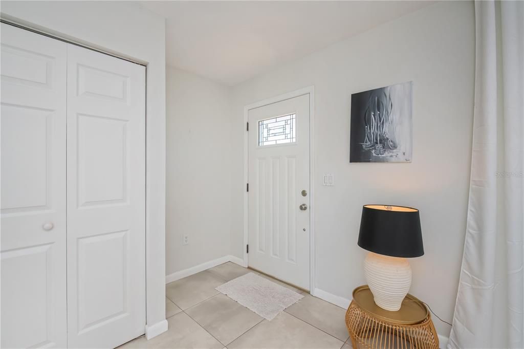 For Sale: $379,000 (2 beds, 2 baths, 1147 Square Feet)